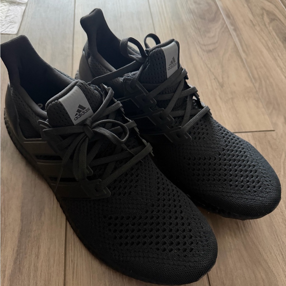 Adidas Men's Black Athletic Sneakers